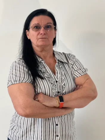Bügelservice Bügelwolf Schefin Frau Kata Farkas